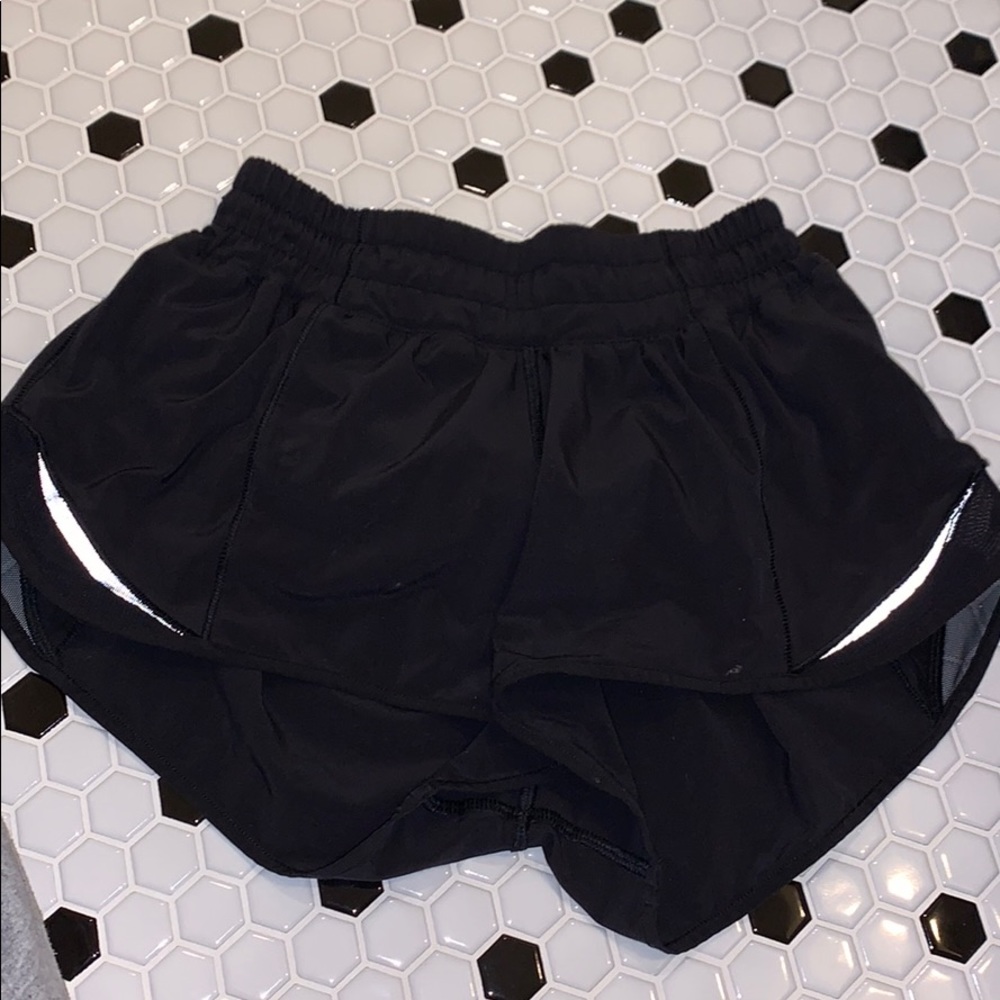 lululemon black size 2 shorts